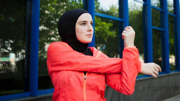 4 Jenis Olahraga Aman yang Tetap Bisa Kamu Lakukan Selama Berpuasa