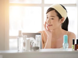 Padukan Bahan Aktif & Alami, Serum Ini Diklaim Bikin Kulit Glowing