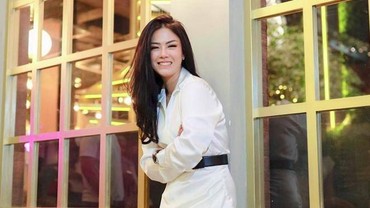 img-title Hadiah Tas Terungkap, Hotman Paris Sebut Raffi Ahmad & Nita Gunawan Sering Jalan
