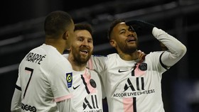 Mbappe-Neymar Hattrick dan Messi 3 Assist, PSG Menang Telak