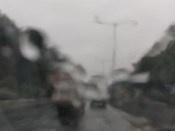 Hati-hati Bagi Pemudik, Ada Potensi Hujan Mengancam Jawa Timur