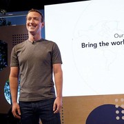 Meski Kaya Raya, Ini Alasan Orang Sukses Suka Pakai Baju yang Sama!