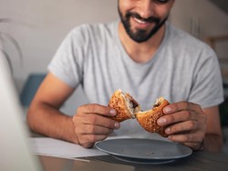15 Menu Sahur Puasa Ramadhan yang Aman untuk Lambung