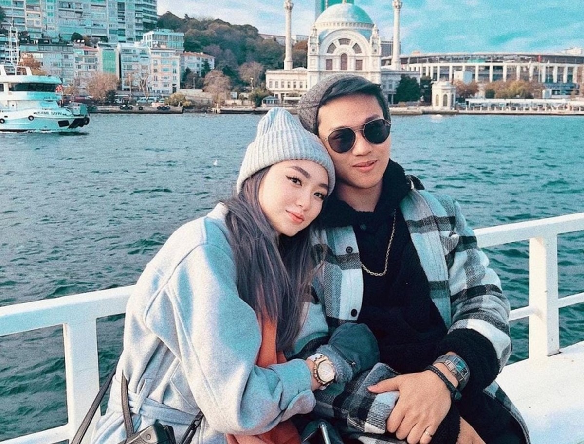 Kemesraan Indra Kenz dan Vanessa Khong sebelum jadi tersangka