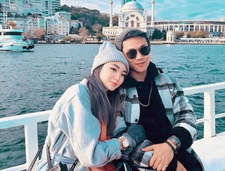 Kemesraan Indra Kenz dan Vanessa Khong sebelum jadi tersangka