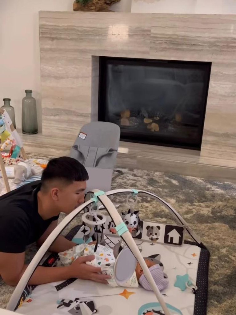 Issa Xander Djokosoetono Anak pertama Nikita Willy dan Indra Priawan