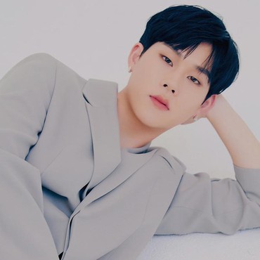 Tulis Surat Menyentuh untuk Fans, Joohoney MONSTA X Umumkan Wajib Militer