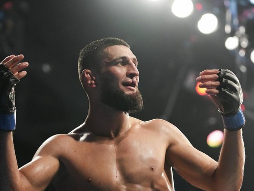 Paulo Costa Ingin Hajar Khamzat: Dia DM Pacar Saya