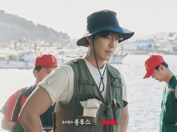5 Fakta Our Blues, Drakor Pertama Kim Woo Bin Setelah Sembuh dari Kanker