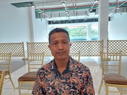 Formappi Desak Fraksi-MKD DPR Usut Legislator Nonton Porno di Rapat