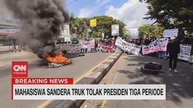 VIDEO: Mahasiswa Sandera Truk Tolak Presiden 3 Periode