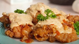 Resep Praktis Buka Puasa: Ayam Geprek Krim Bawang Putih