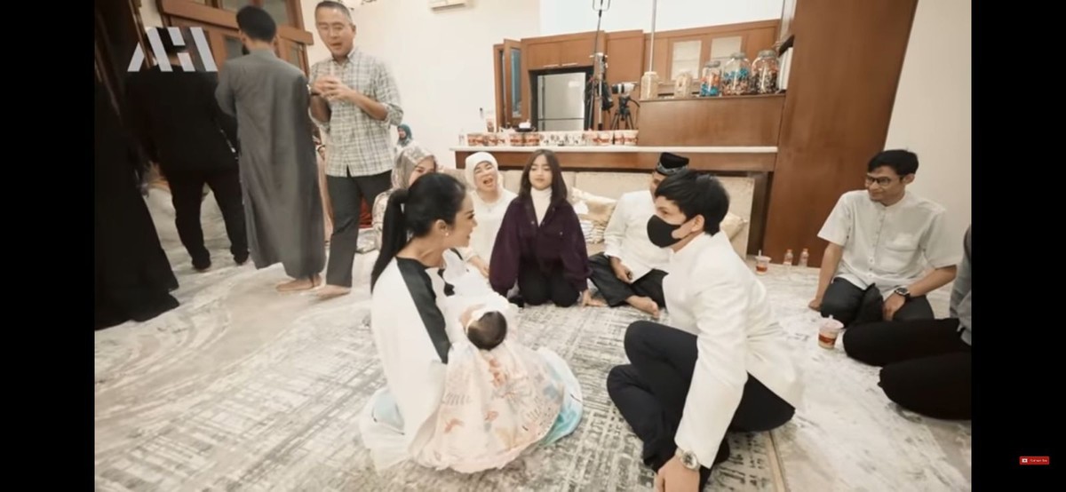 Momen syukuran rumah baru Thariq Halilintar