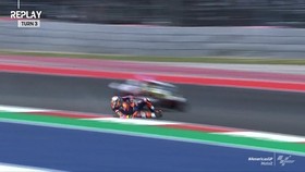 VIDEO: Pedro Acosta Nyaris Terlindas di Moto2 Amerika