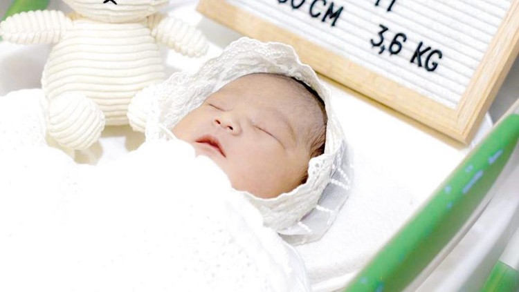 Anak Kedua Fitri Tropica Anak Kedua Fitri Tropica