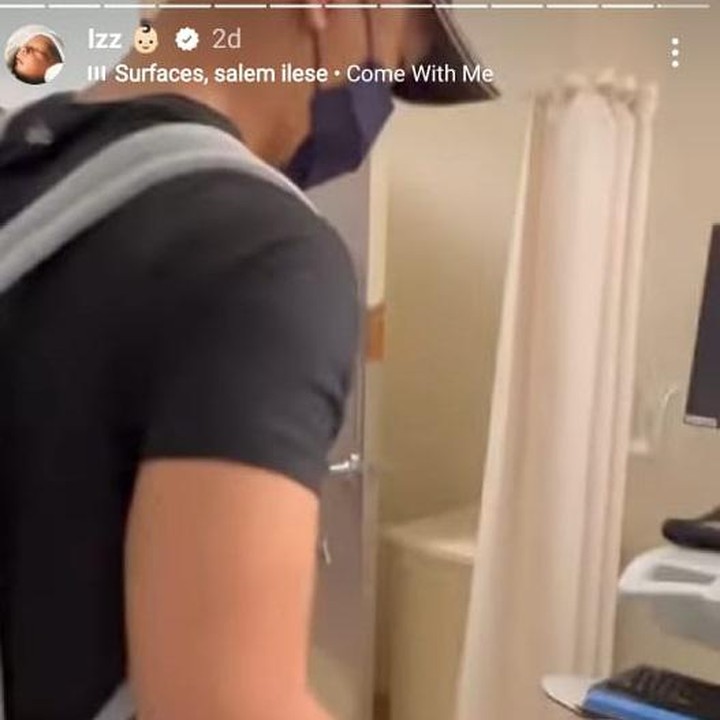 <p>Sepulang dari rumah sakit, Issa langsung dibawa oleh sang Ayah dengan menggunakan stroller bayi. Siap untuk berpetualang nih, Issa! (Foto: Instagram @indpriw)</p>