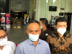 Andi Arief Penuhi Panggilan KPK Lagi Jadi Saksi di Kasus Suap Bupati PPU