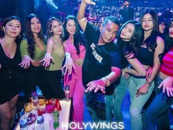 Waduh! Hotman Paris Genit ke Cewek, Ternyata Teman Anaknya