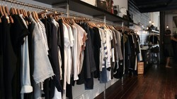 5 Fakta Penting Limbah Fashion dan Dampak Buruk pada Krisis Iklim
