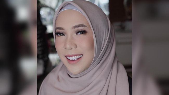 Fitri Tropica melahirkan anak kedua, Kamya Aisa Hanara. Fitrop mengungkapkan arti nama anak keduanya.