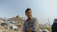 <p>Hamish Daud kerap bergabung dengan sejumlah komunitas pelestarian alam untuk merayakan World Cleanup Day setiap tahunnya. (Foto: Instagram @hamishdw)</p>