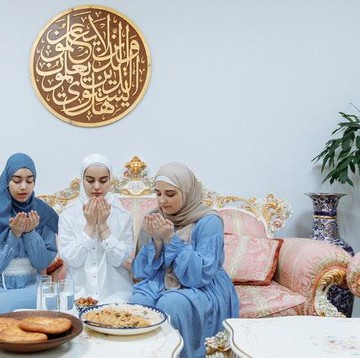 Kebiasaan Makan Buruk Saat Puasa Ini Bikin Badan Jadi Gampang Drop, Termasuk yang Kamu Lakukan?