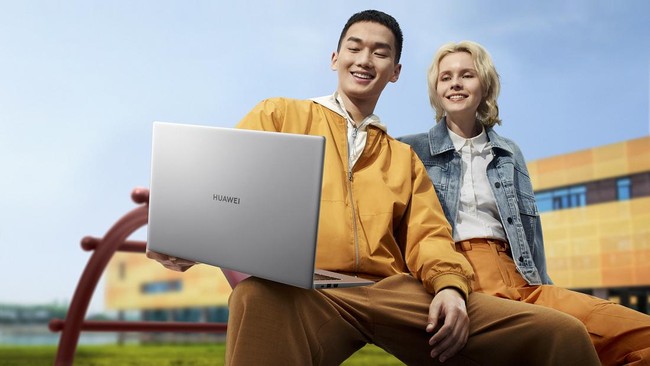 Dua jenis produk Huawei, MateBook seri D dan MatePad, diluncurkan dengan harga lebih terjangkau dibandingkan produk merek lain sekelasnya.