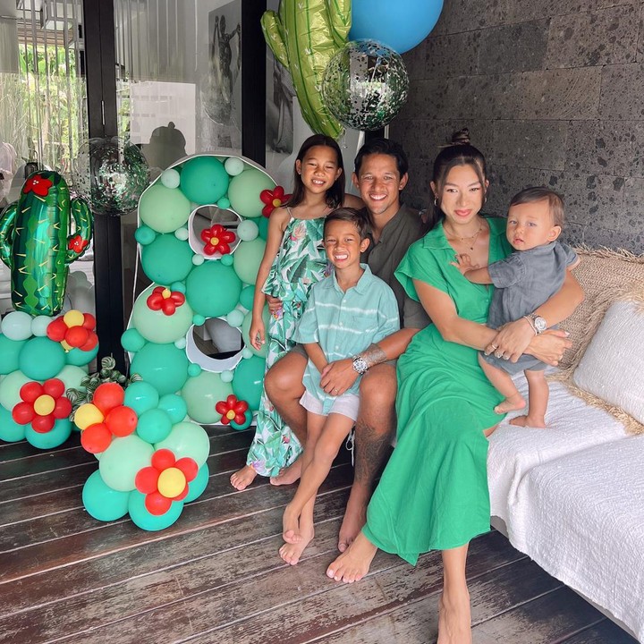 <p>Selamat ulang tahun, Jennifer Bachdim! Kita doakan semoga bunda tiga anak ini sehat dan bahagia selalu, ya. (Foto: Instagram @jenniferbachdim.)<br /><br /></p>