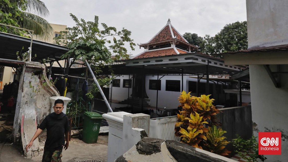 FOTO: Akulturasi Budaya di Masjid Jami Al Anwar Angke