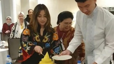 img-title Gelar Acara Syukuran Sederhana, Nikita Willy Tuai Pujian