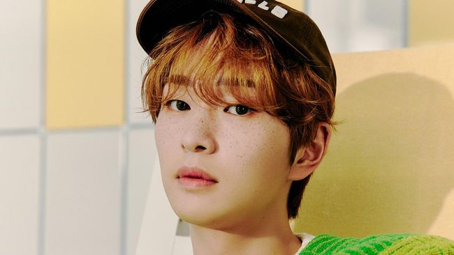 Onew SHINee ketagihan sambal lalapan ketika mencoba makanan Indonesia yang disajikan Kimbab Family. 