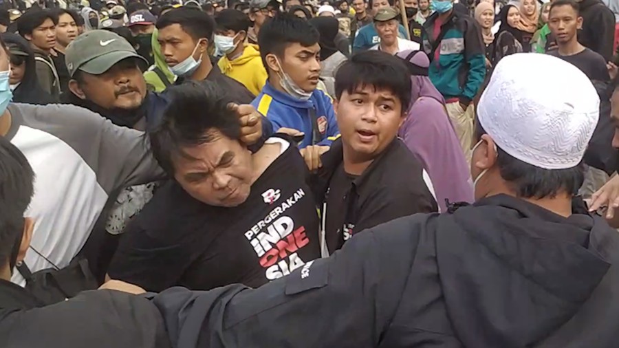 Pemukulan Ade Armando Pemukulan Ade Armando.