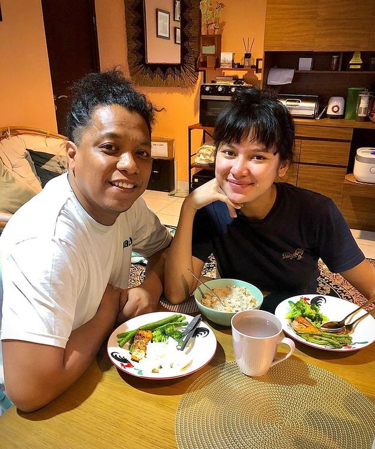 Potret Artis Sahur Potret Artis Sahur