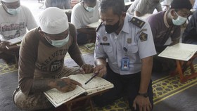 FOTO: Mencari Hikmah Ramadan, Jalan Menuju Tobat Warga Binaan Lapas