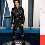 Tampan dan Bertalenta, Adu Gaya Timothee Chalamet dan Kodi Smit-McPhee di Red Carpet