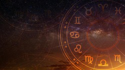 img-title 6 Zodiak yang Dinilai Ahli Berciuman, Benarkah?