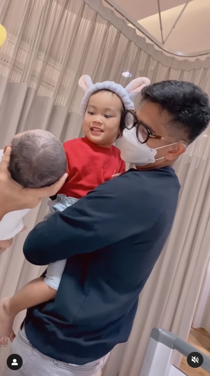 Anak Kedua Fitri Tropica