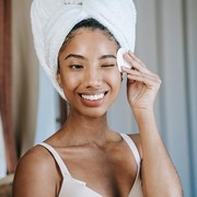 Ingin Tampak Glowing Saat Lebaran? Ikuti 5 Step Basic Skincare ini dari Sekarang, yuk!