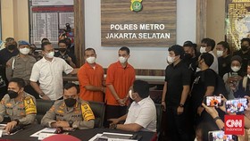 Polisi Ungkap Pemicu Bos PS Store Keroyok Korban di Kafe Senopati