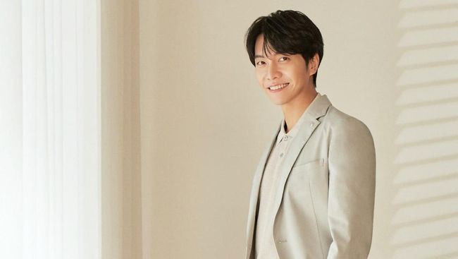 Lee Seung Gi Umumkan Putus Hubungan dengan Ayah Mertua