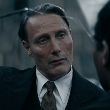 Pendapatan 'Fantastic Beasts 3' Jeblok di Pekan Pertama, Imbas Skor Busuk?