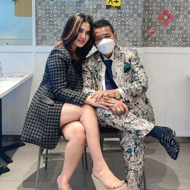 Razman Sebut Kena Mental, Hotman Paris Peluk dan Akui Pacaran dengan Iqlima Kim