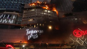 Kebakaran Tunjungan Plaza Padam, Api Berasal dari Tempat Mainan Anak