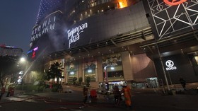 Manajemen Belum Pastikan Tunjungan Plaza Buka Besok usai Kebakaran
