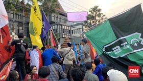 Demo Mahasiswa Masih Terjadi di Jatim, Sulsel hingga Banten