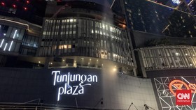 Api Kebakaran Tunjungan Plaza Diduga dari Restoran Lantai 5