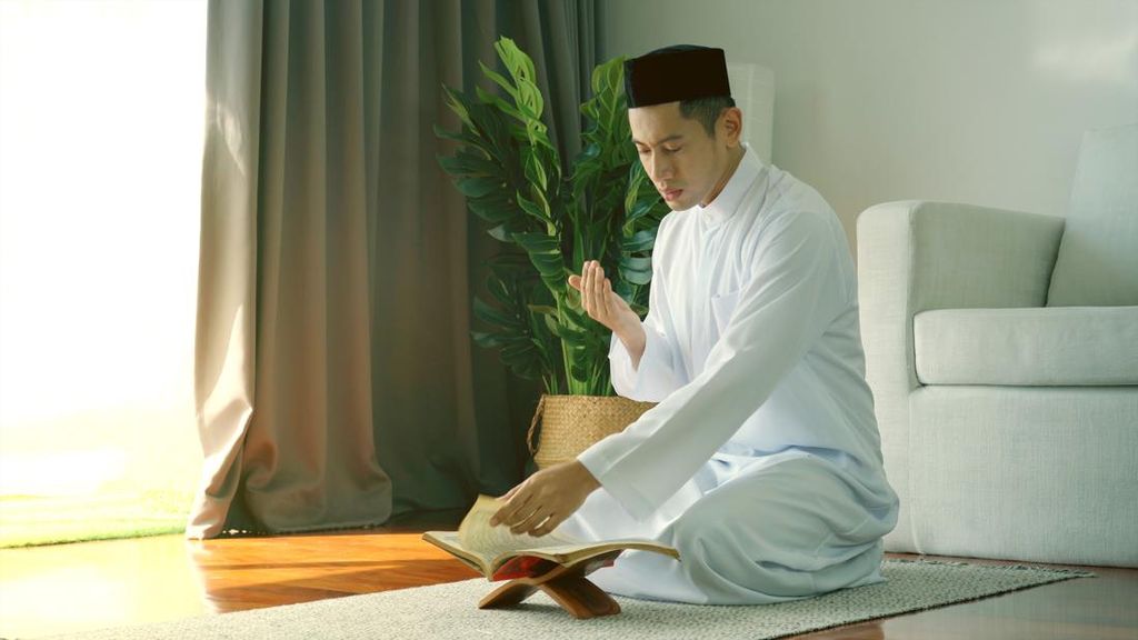 Antara Mencari Ilmu dan Maksiat, Jalannya Hanya Dua: Surga atau Neraka