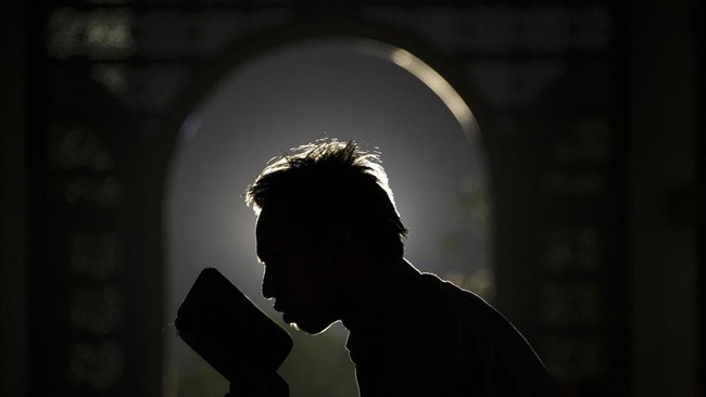 Ketua KIP Aceh mengatakan ratusan bacaleg itu tidak hadir saat pelaksanaan uji mampu baca Alquran, sehingga mereka dianggap gugur jadi caleg.