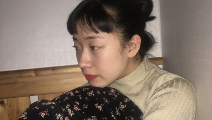 Namanya mulai mendapat sorotan ketika muncul dalam drama Hospital Playlist sebagai pasangan suami dan istri yang masih muda, atau ibu dari Chan Hyung (Choi Seong Yeong)./ foto: instagram.com/dalki612