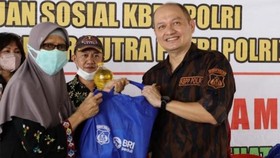KBPP Salurkan Bansos untuk Warga Komplek Polri Ulujami